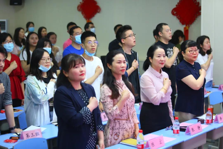紀(jì)實| 擔(dān)當(dāng)時代重任，成就出彩人生